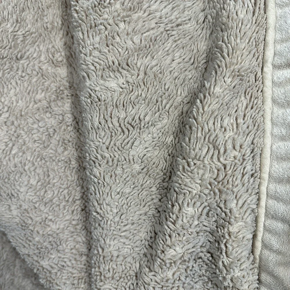 Restoration Hardware Throw Blanket Plush Beige Reversible Faux Fur 45x65